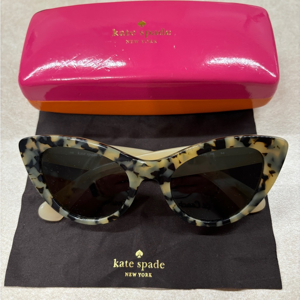 Kate Spade Deandra Sunglasses